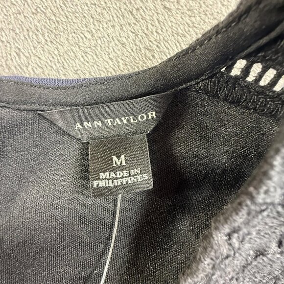 Ann Taylor Shirt Womens Medium Navy Black Lace Shoulder Short Sleeve Zip Back - Picture 3 of 11